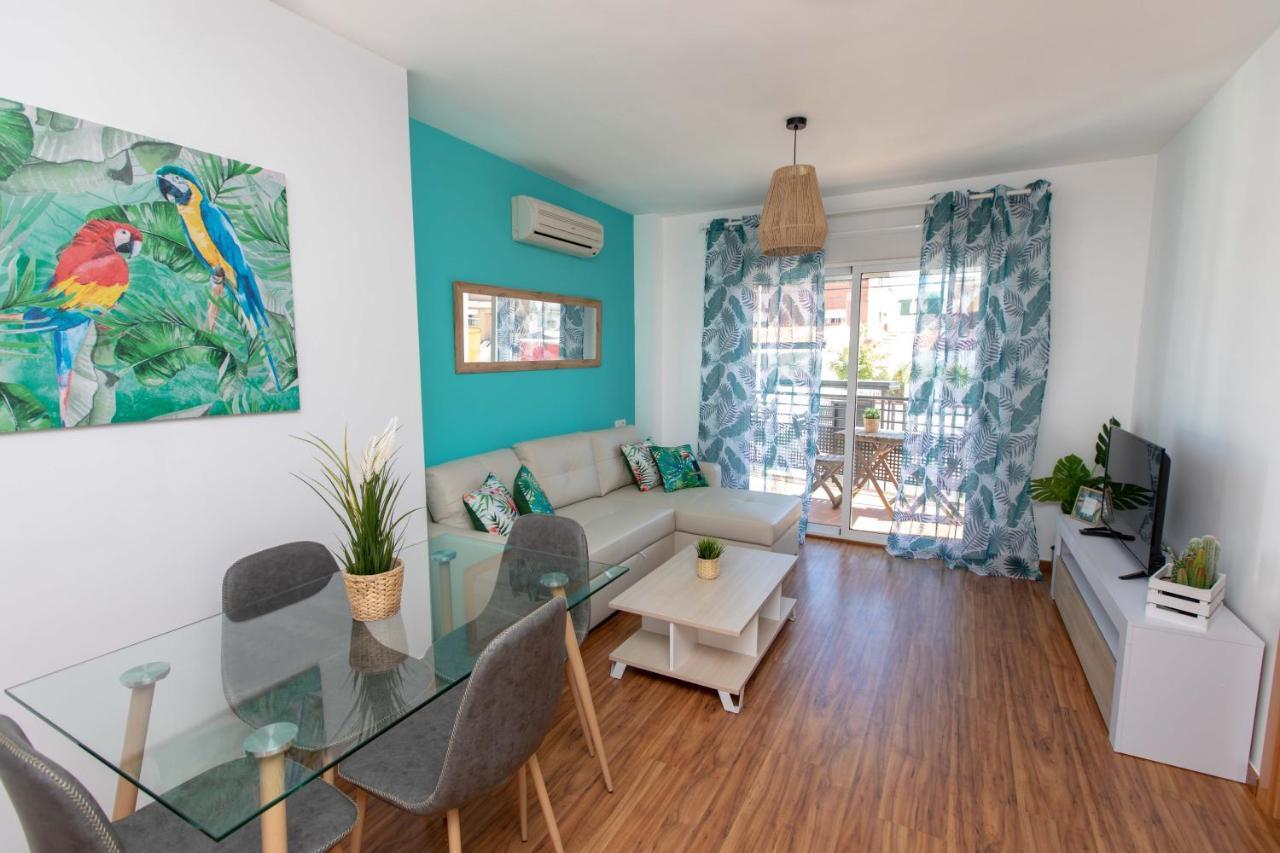 Holidays By The Sea Apartments Malaga Bagian luar foto