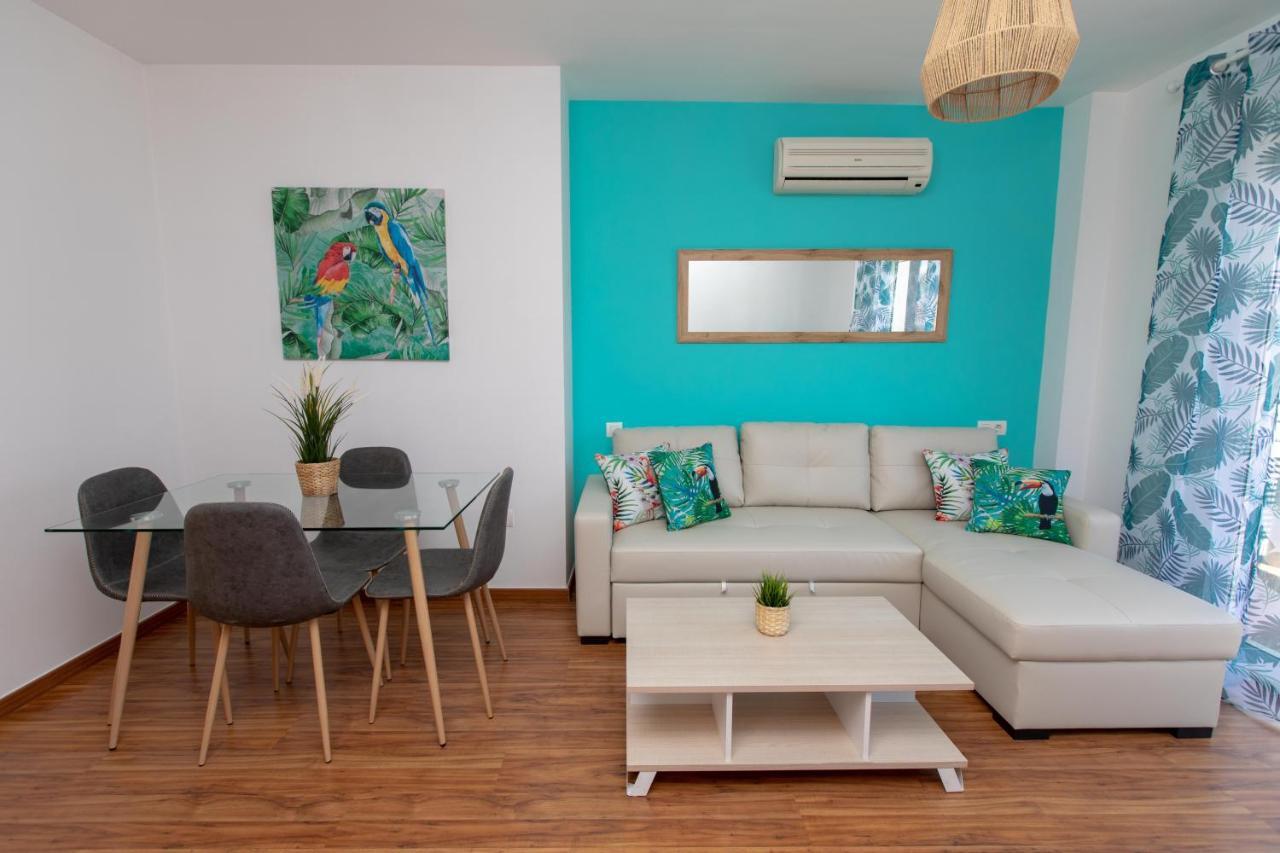 Holidays By The Sea Apartments Malaga Bagian luar foto