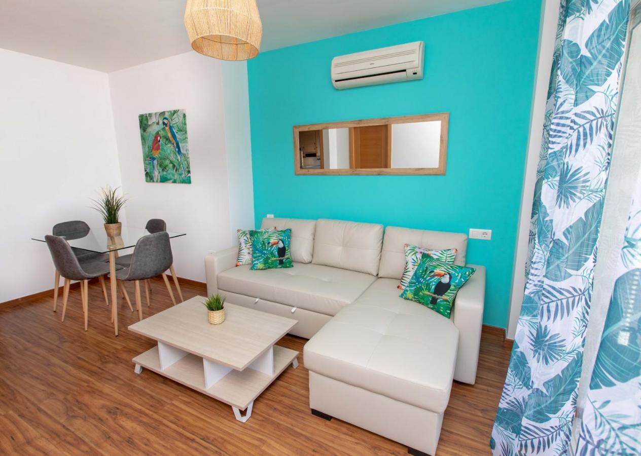 Holidays By The Sea Apartments Malaga Bagian luar foto