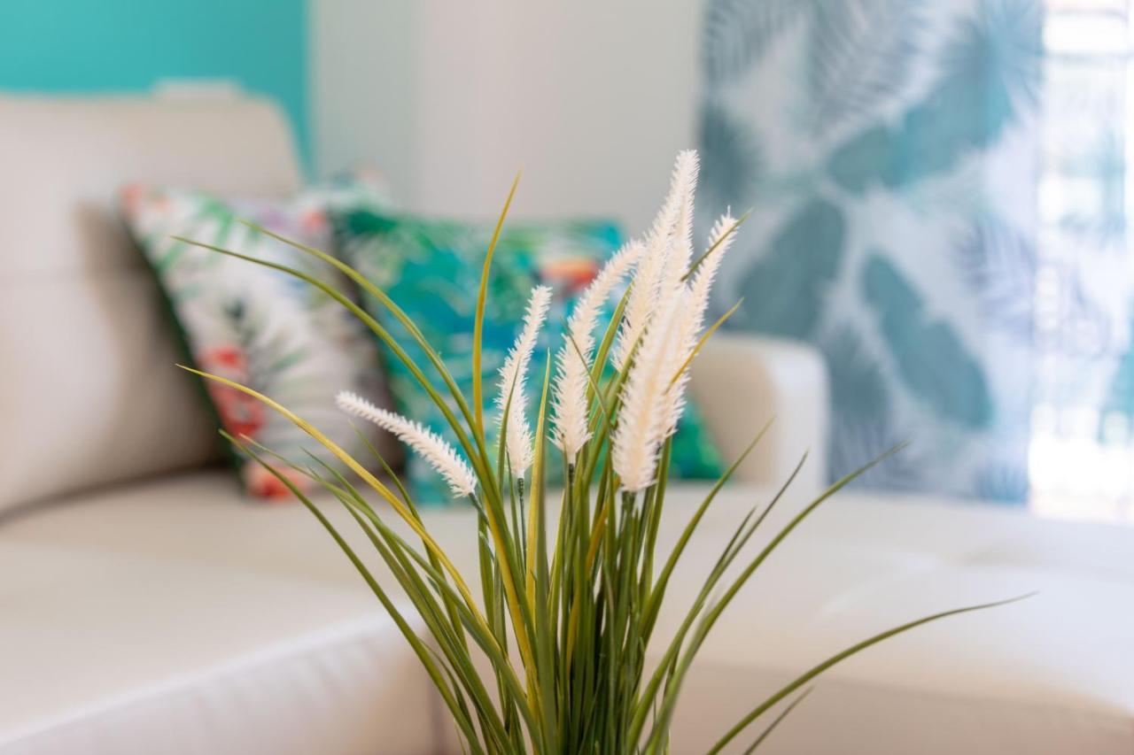 Holidays By The Sea Apartments Malaga Bagian luar foto